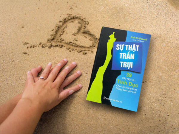 Sự thật trần trụi